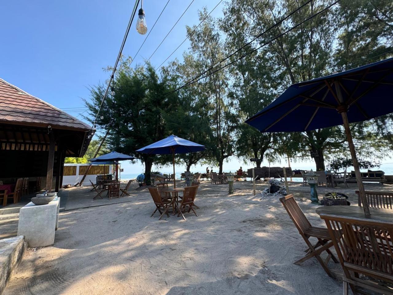 Sandy Beach Bungalows Gili Air Exterior foto